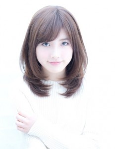 小顔ヘアスタイル