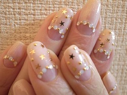 フレンチネイル 星