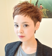 女性 ベリーショート
