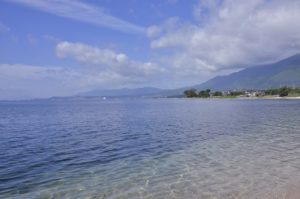 晴天の琵琶湖