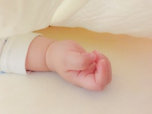 手 手の指 のむくみの原因は 朝や産後のむくみを取る方法 季節お役立ち情報局