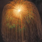 片貝まつりの花火　正四尺玉の超巨大打ち上げ花火
