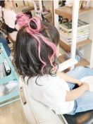女の子　髪型　ミディアムアップスタイル　トップお団子