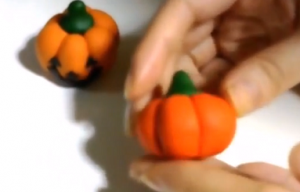 紙粘土でハロウィンかぼちゃを作る