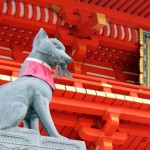 稲荷神社　狐の像
