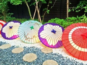 並べられた和傘