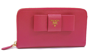 PRADA 長財布