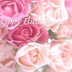 ピンク系のバラの花束　happybirthday