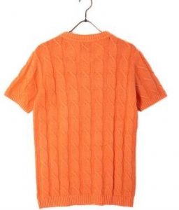 メンズファッション　オレンジ色の薄手半袖ニット