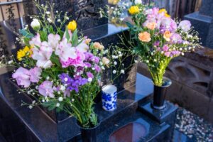 お墓と供花