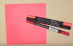 赤い折り紙　ペン