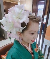 成人式　着物　超大きい百合の花の髪飾り