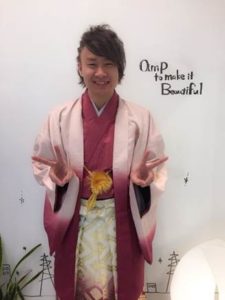 成人式　男性　ピンク系の袴