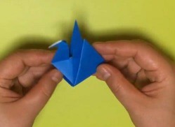 折り紙で作った鶴