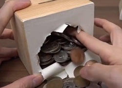 木と和紙で作ったオリジナル貯金箱