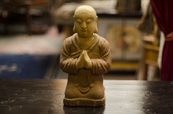 小型の菩薩像