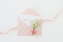 手紙とミニ花束