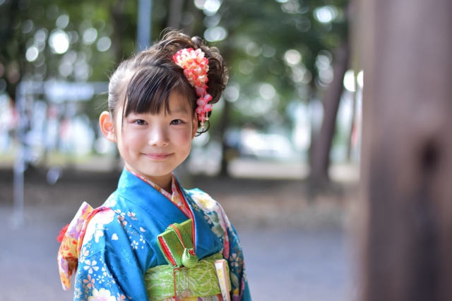 七五三 7歳女の子の着物 コーデや選び方は 相場やレンタルは 季節お役立ち情報局